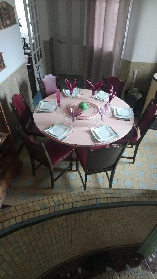 Chambre D'Hote Dans Maison Atypique Possibilite 1 Lit Supplementaire Pour 15 Euros Sancoins Bagian luar foto